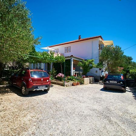 Balen Guest House Rab Town Esterno foto