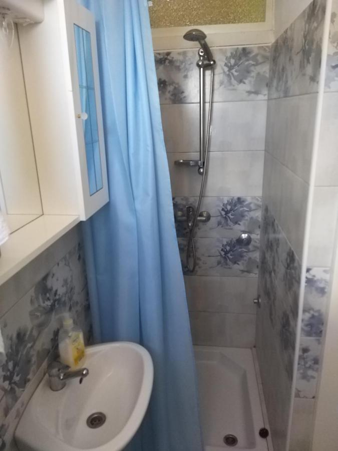 Balen Guest House Rab Town Esterno foto