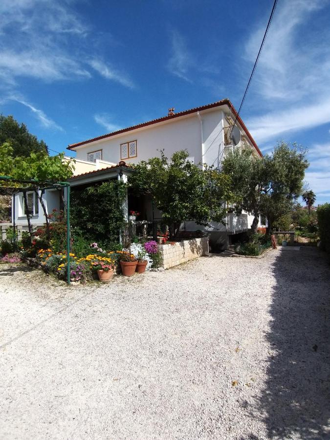 Balen Guest House Rab Town Esterno foto